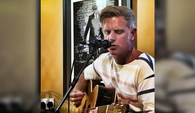 Neil Jones acoustic Christmas gig