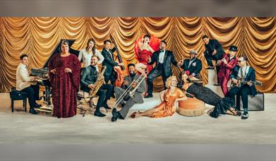 Scott Bradlee & Postmodern Jukebox
