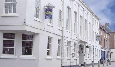 Exterior of the George Hotel