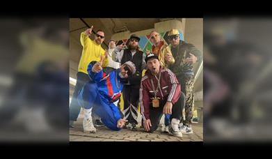 Goldie Lookin' Chain