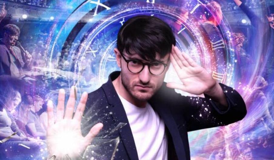 Daniel Sinclair - The Hypnotist & Mind Reader LIVE