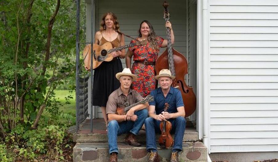 Foghorn Stringband