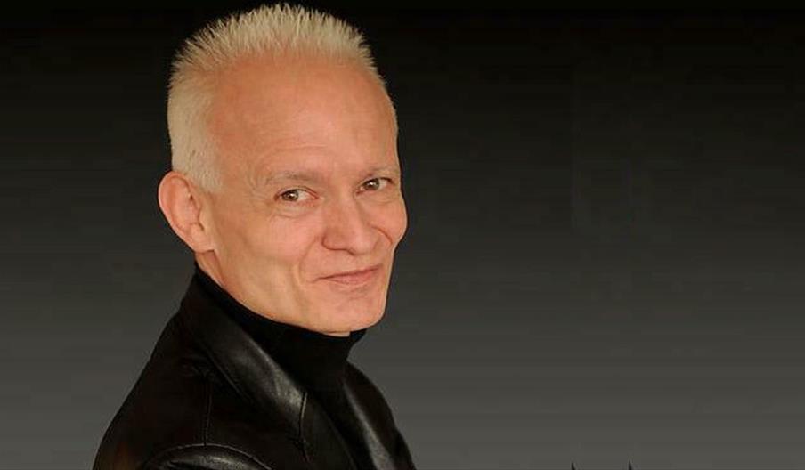 Image shows comedian Richard Morton