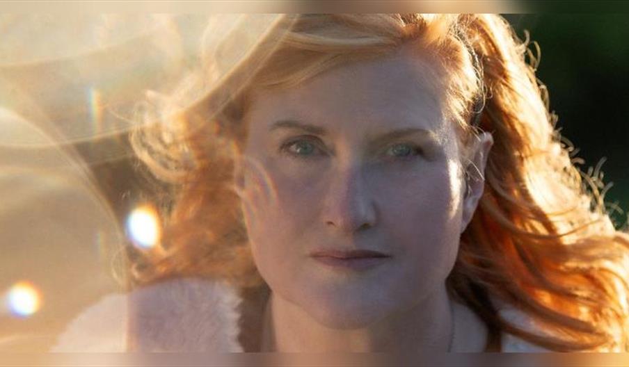 Eddi Reader