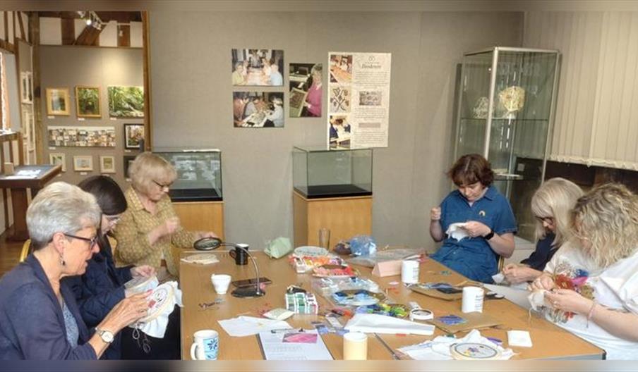 Workshop – Craft, Catch-up and Coffee