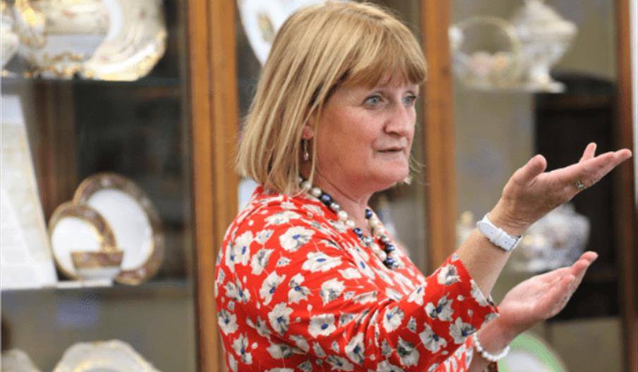 You Choose!'Recall and Relive with Kath Reynolds