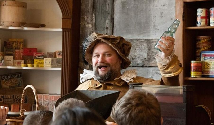 Home Educators Day – Tudor Tour Ages 6-11