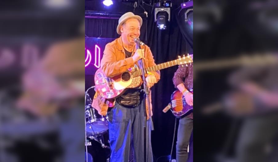 Martin Stephenson & The Daintees
