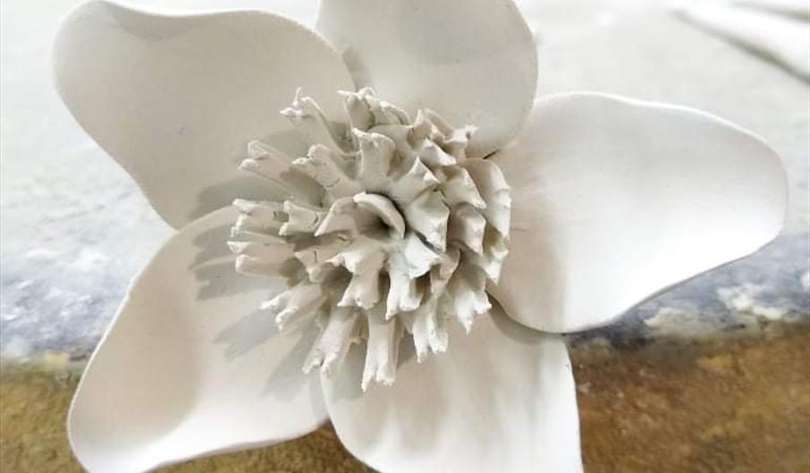 Christmas Workshop – Flower Making