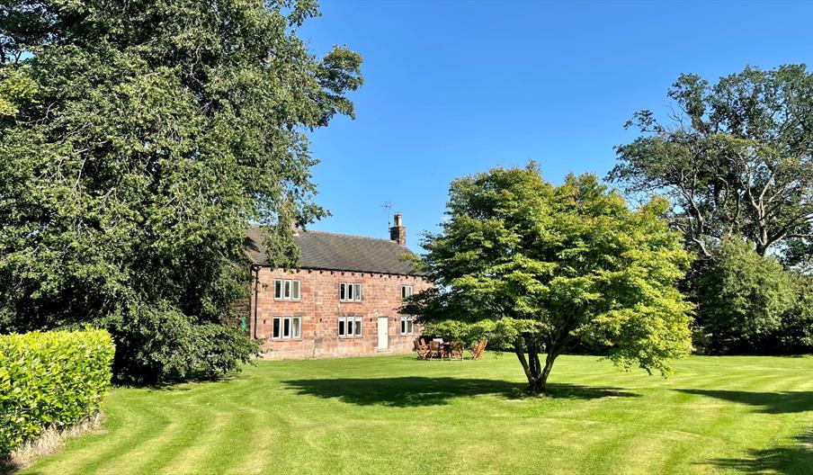 Farmhouse Garden Cliffe Park