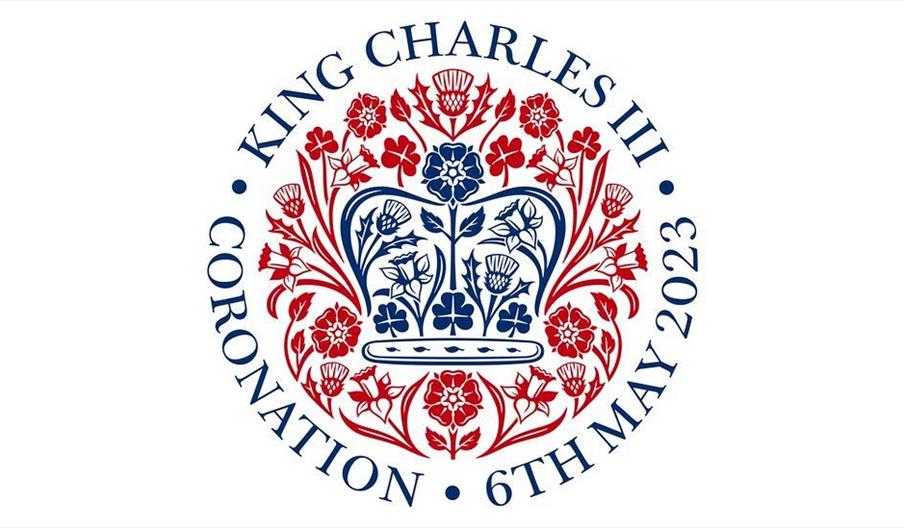 King's Coronation: Children's craft and live Stream on the big screen