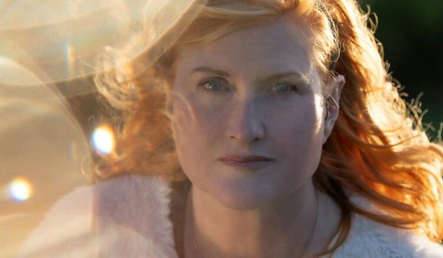 Eddi Reader