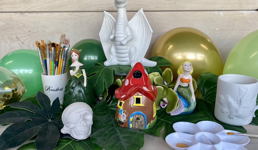 Fantasy February Decorating Session