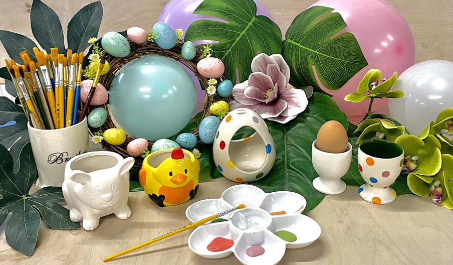 Easter Decorating Sessions