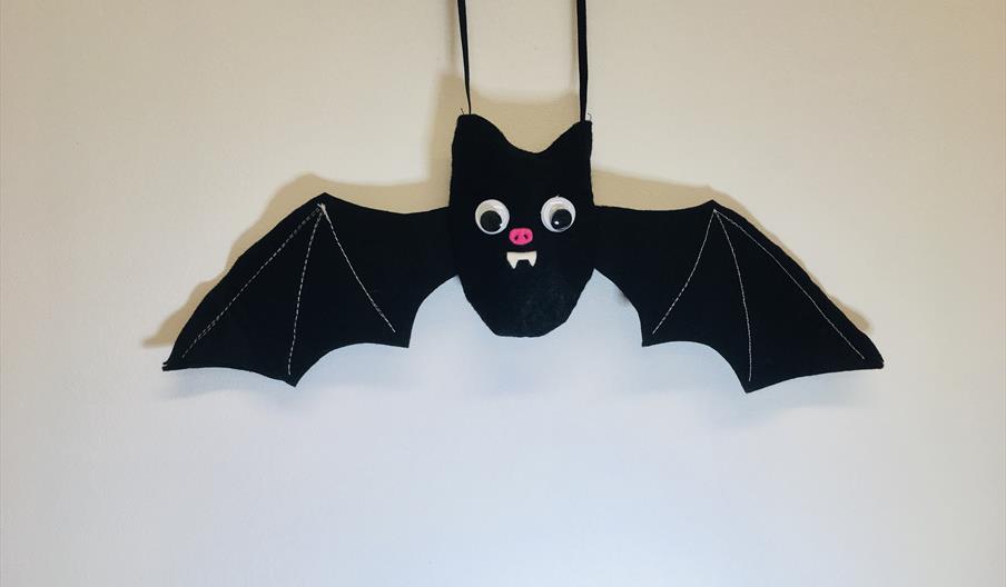 Learn how to make this Halloween treat bag