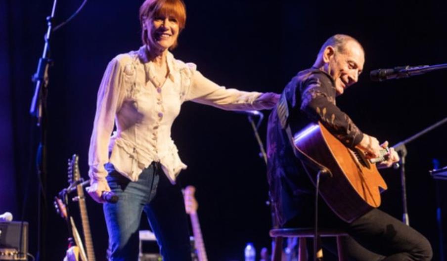 image of Kiki Dee & Carmelo Luggeri