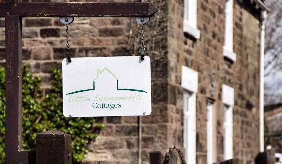 Little Summerhill Cottages - outside