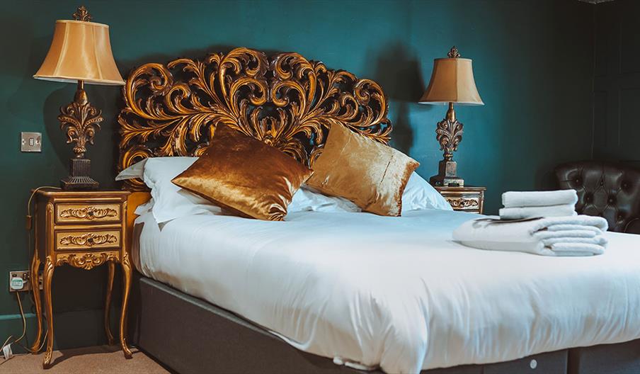 double bedroom at Little Arms, Penkridge