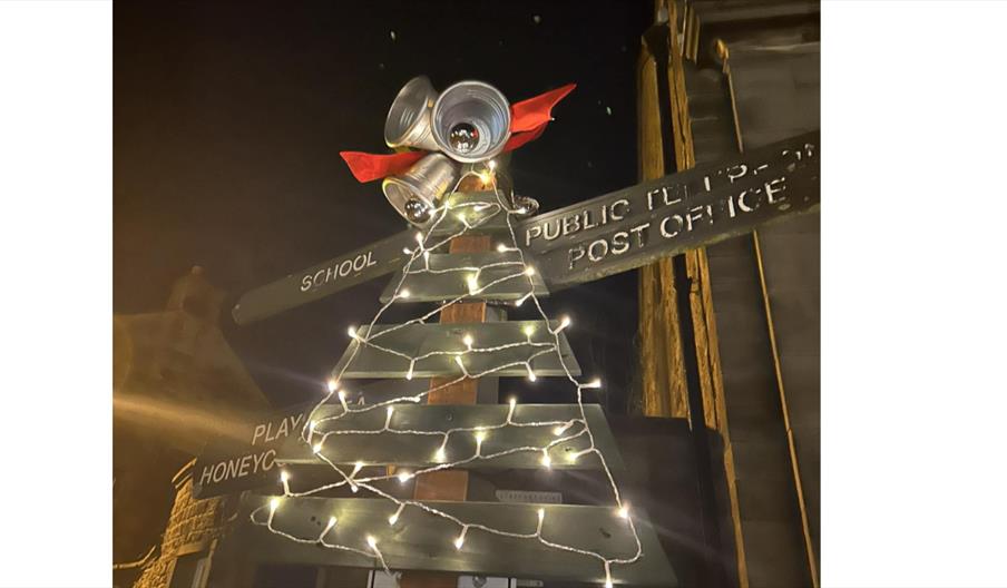 Longnor Christmas Lights Switch On