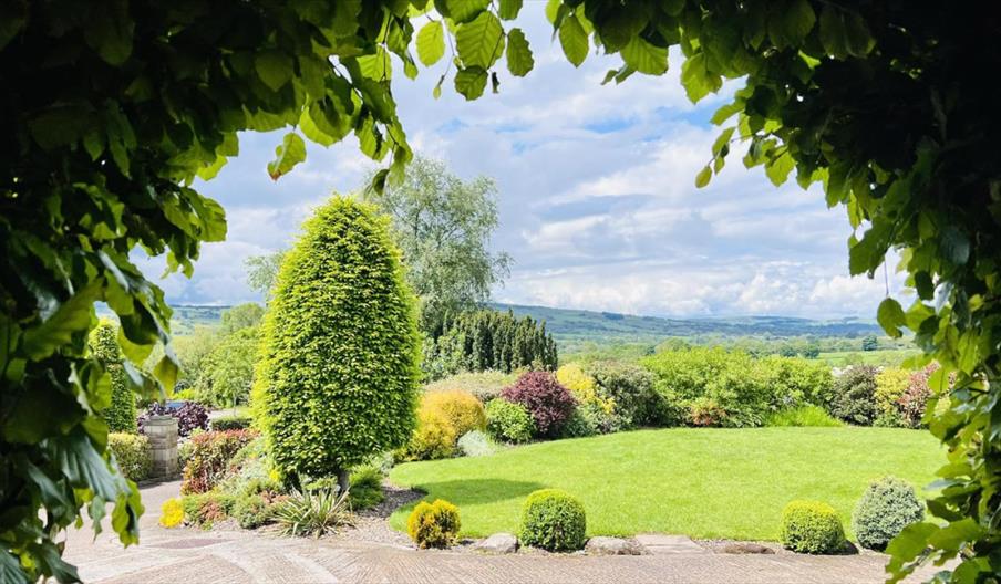 Three Horseshoes Country Inn & Spa