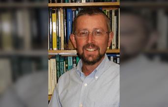 Tree Walk with Dr. Peter Thomas