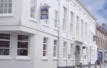 Exterior of the George Hotel