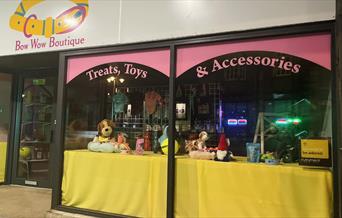 Bow Wow Boutique