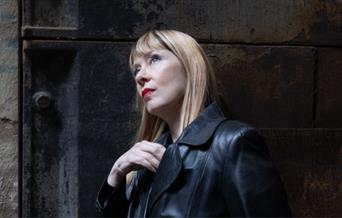 Suzanne Vega