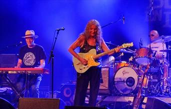 Debbie Bond with support from Rowland Jones