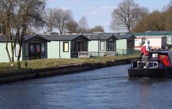 Oakland Holiday Park next to the canal