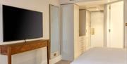 DoubleTree by Hilton Stoke-on-Trent Guest Room