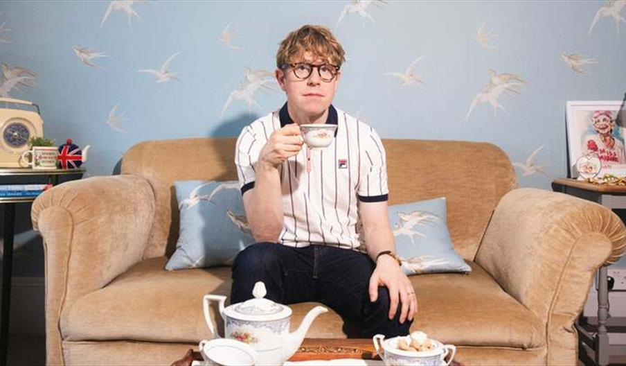Josh Widdicombe Josh Widdicombe